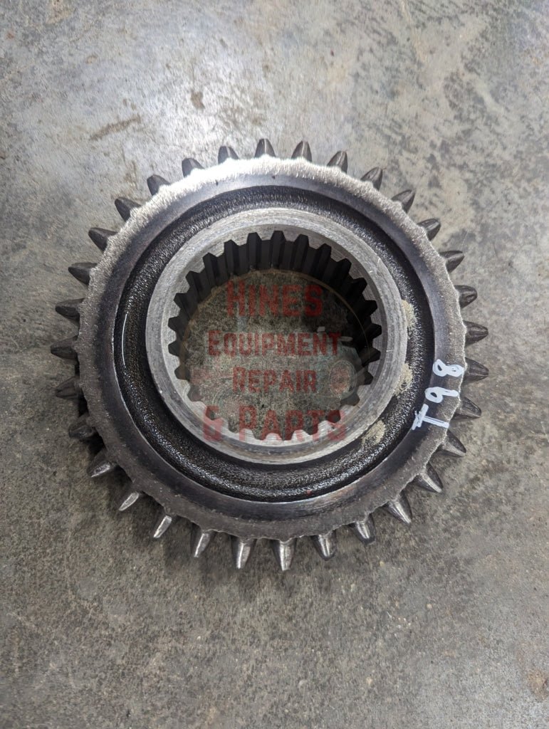 2nd Speed Drive Gear IH International 380088R1 390258R1 USED - Hines Equipment Repair & Parts