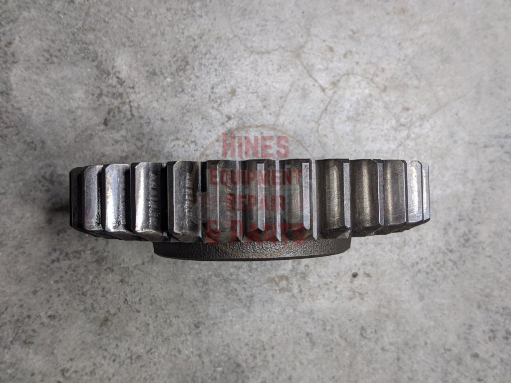 2nd Speed Drive Gear IH International 528672R1 USED - Hines Equipment Repair & Parts