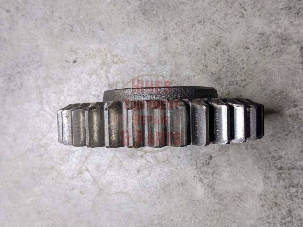 2nd Speed Drive Gear IH International 528672R1 USED - Hines Equipment Repair & Parts