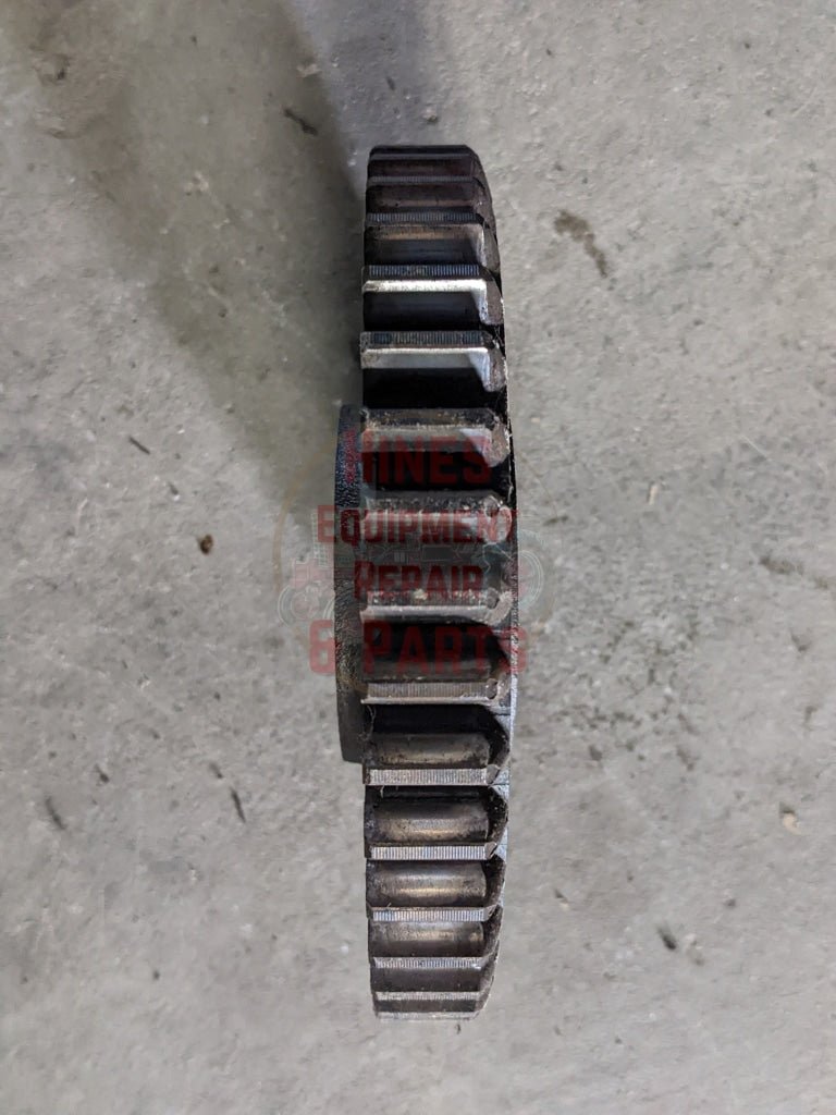3rd Speed Drive Gear IH International 390264R1 380087R1 USED - Hines Equipment Repair & Parts