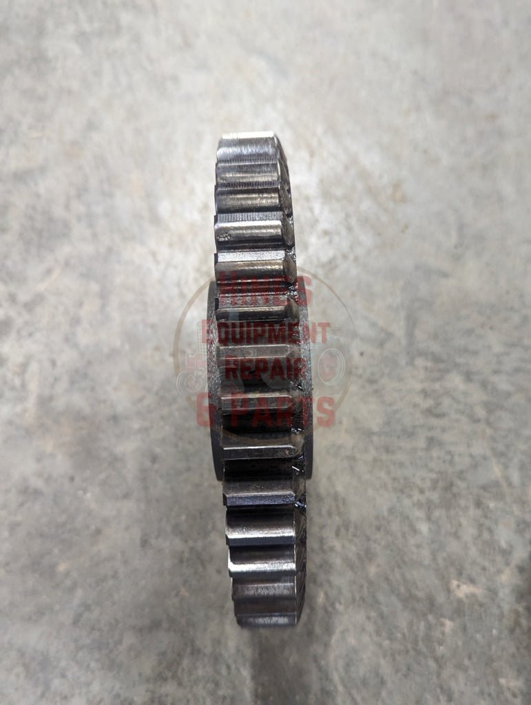 3rd Speed Drive Gear IH International 390264R1 380087R1 USED - Hines Equipment Repair & Parts