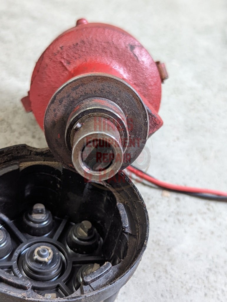 6 Cylinder Distributor IH International 368051R1 USED - Hines Equipment Repair & Parts