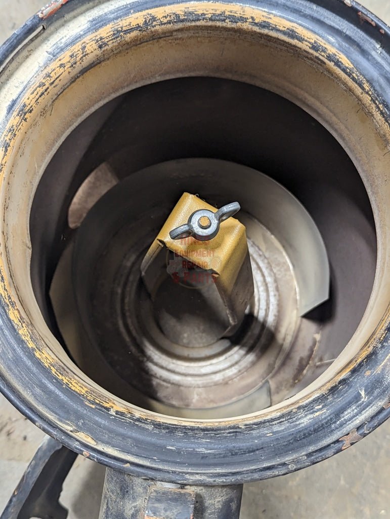 Air Cleaner Assembly IH International 127341C91 USED - Hines Equipment Repair & Parts