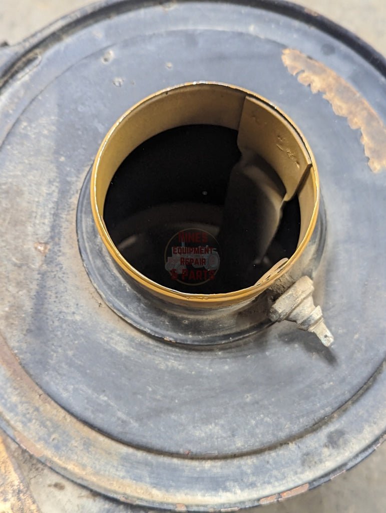 Air Cleaner Assembly IH International 127341C91 USED - Hines Equipment Repair & Parts