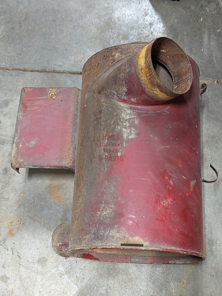 Air Cleaner Assembly IH International 146481C91 USED - Hines Equipment Repair & Parts