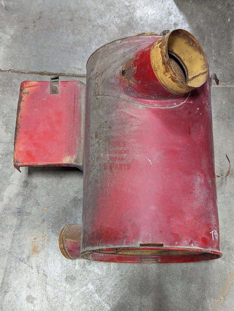 Air Cleaner Assembly IH International 146481C91 USED - Hines Equipment Repair & Parts