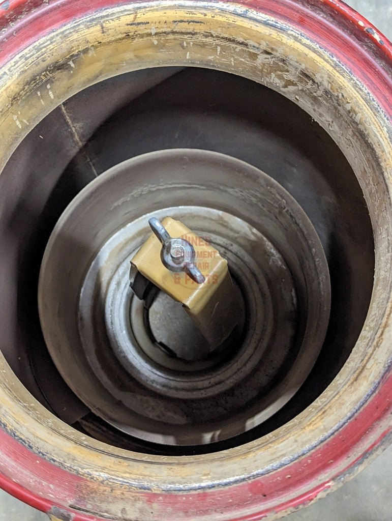 Air Cleaner Assembly IH International 146481C91 USED - Hines Equipment Repair & Parts