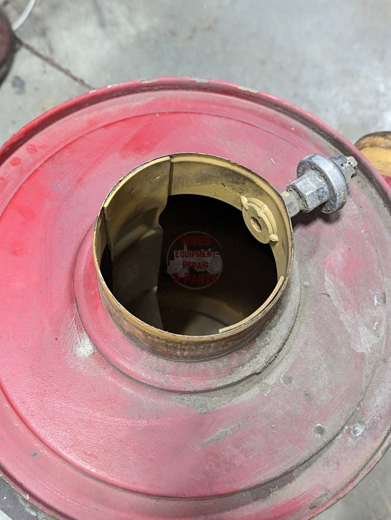 Air Cleaner Assembly IH International 146481C91 USED - Hines Equipment Repair & Parts