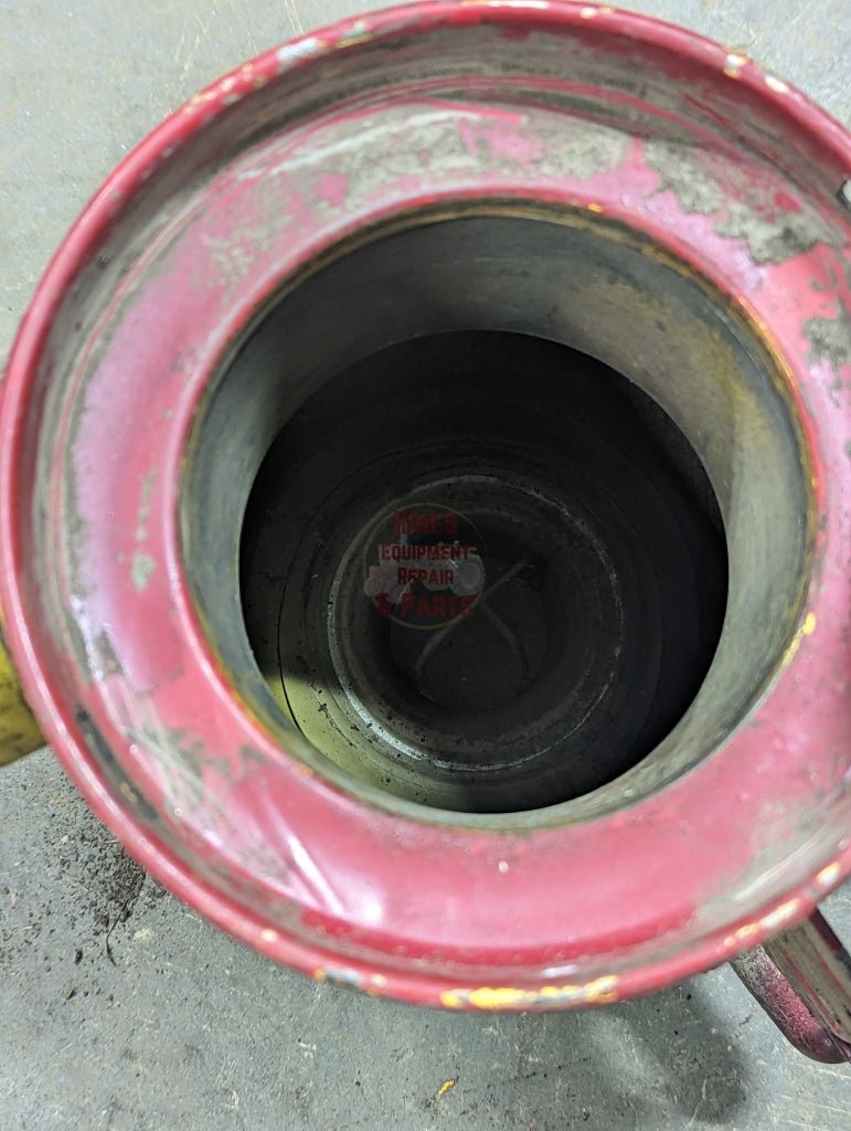 Air Cleaner Assembly IH International 402491R91 USED - Hines Equipment Repair & Parts