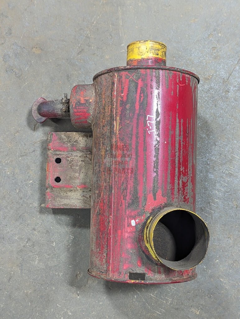 Air Cleaner Assembly IH International 402491R91 USED - Hines Equipment Repair & Parts