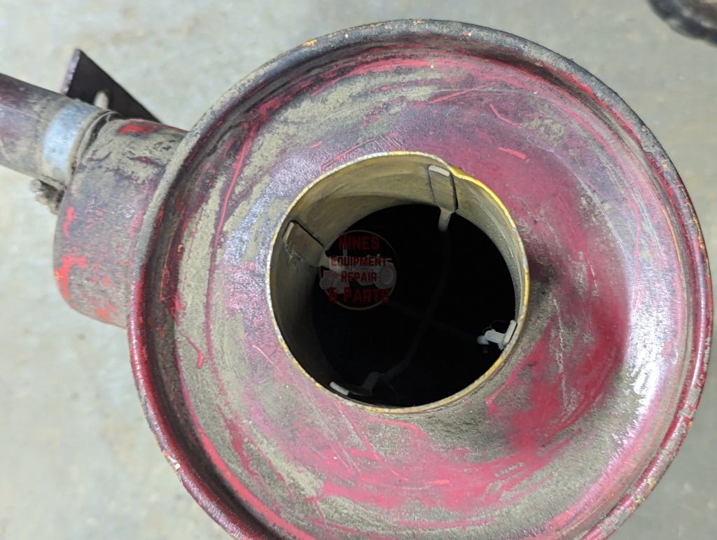 Air Cleaner Assembly IH International 402491R91 USED - Hines Equipment Repair & Parts