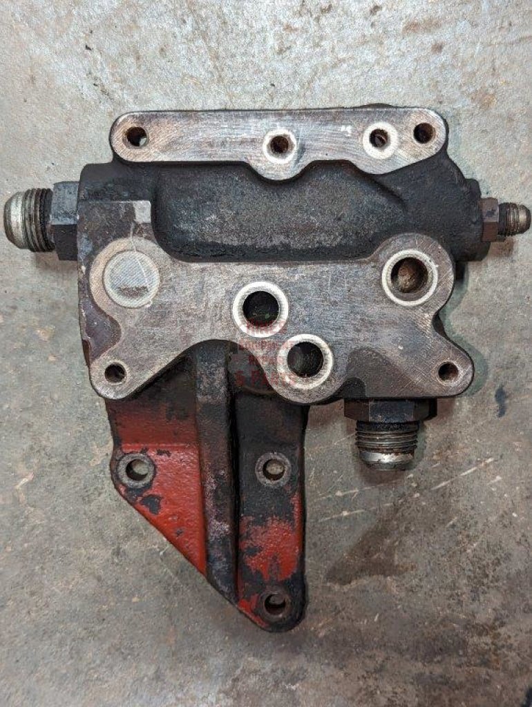 Auxilliary Valve Bracket IH International 127841C1 USED - Hines Equipment Repair & Parts
