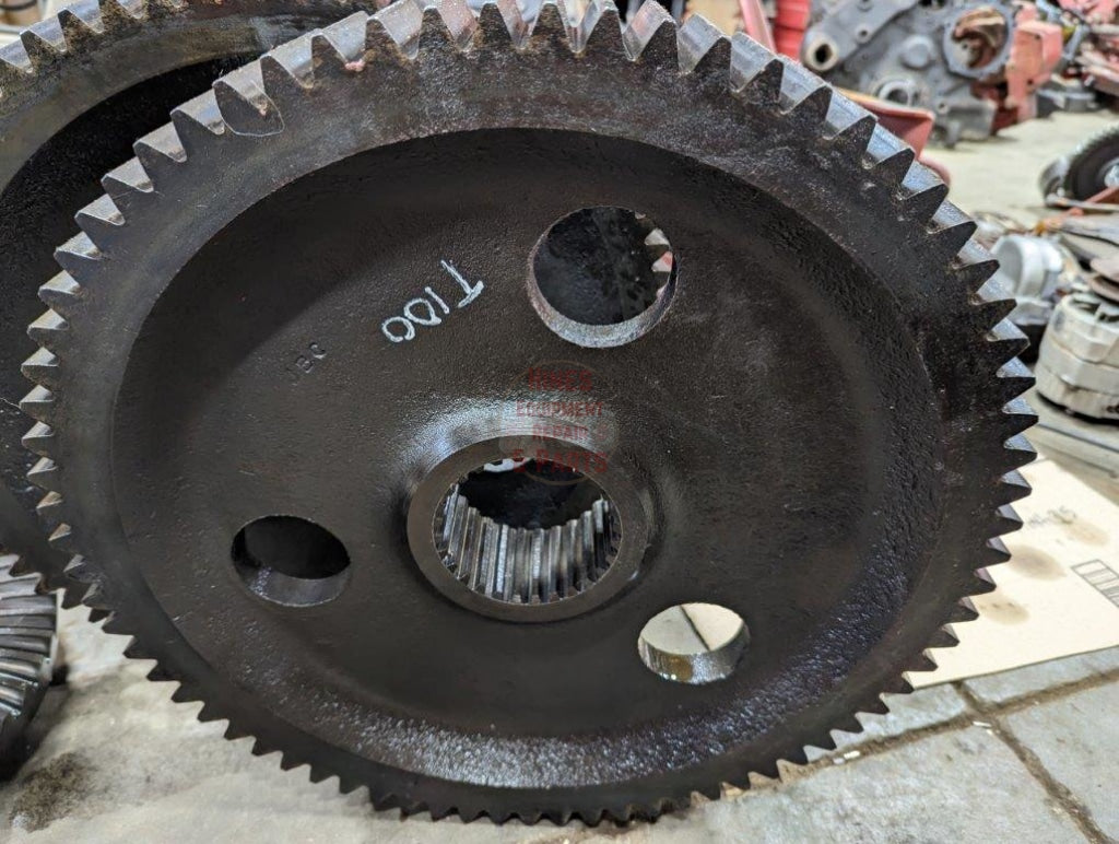 Bull Gear Ih International 384075R1 Used T100 Drive Train