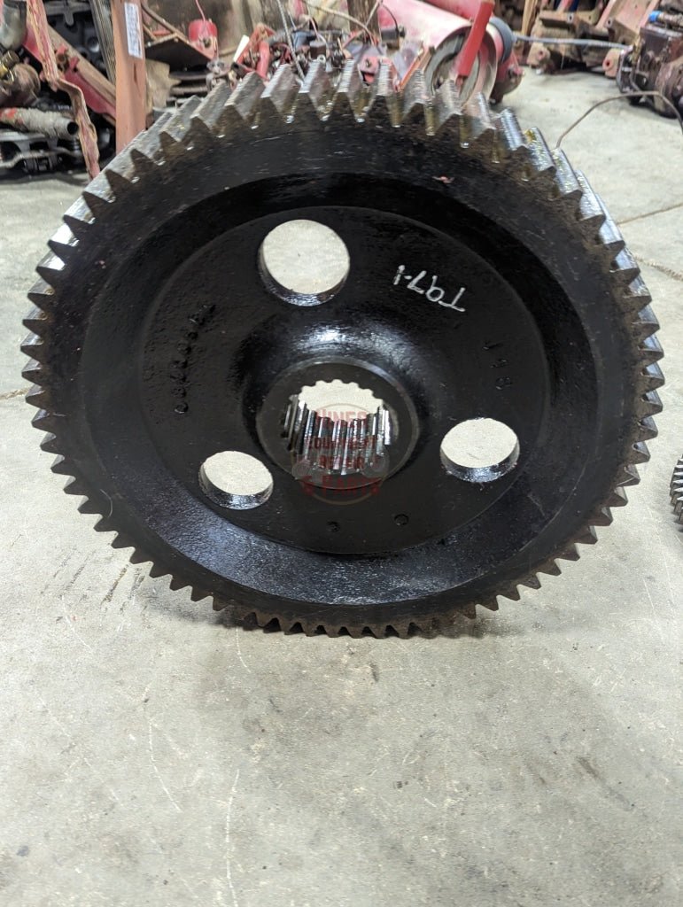 Bull Gear IH International 388104R1 388104R2 USED - Hines Equipment Repair & Parts