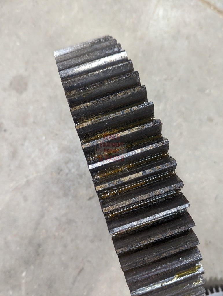 Bull Gear IH International 388104R1 388104R2 USED - Hines Equipment Repair & Parts