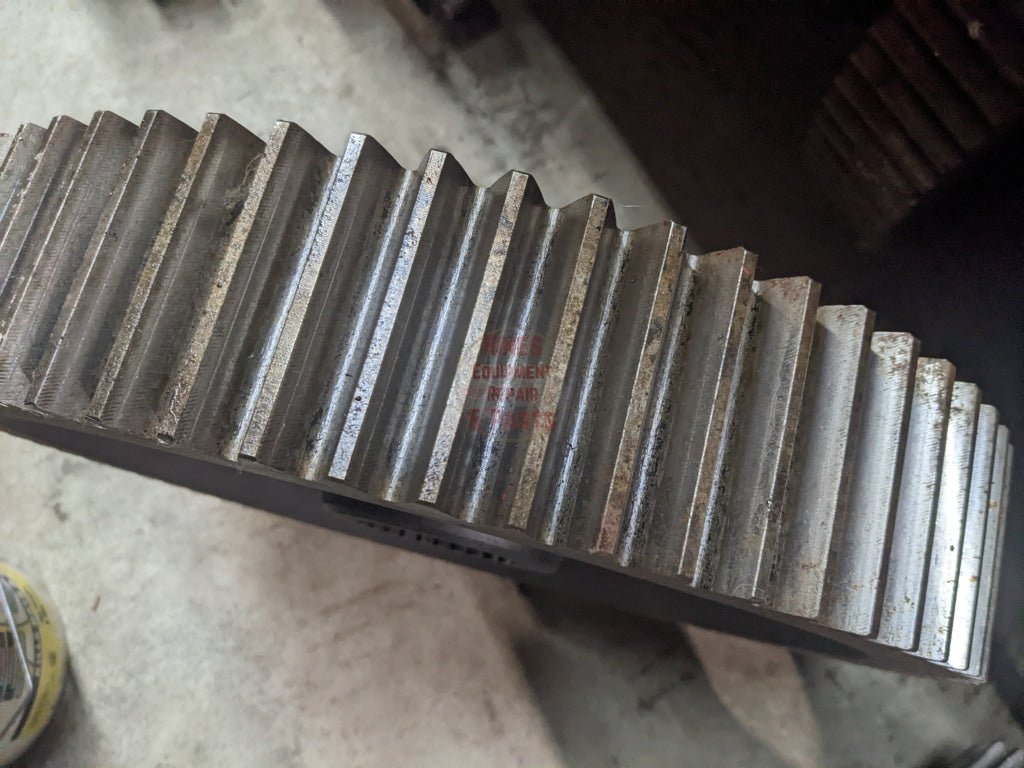 Bull Gear Ih International 391691R1 Used Drive Train