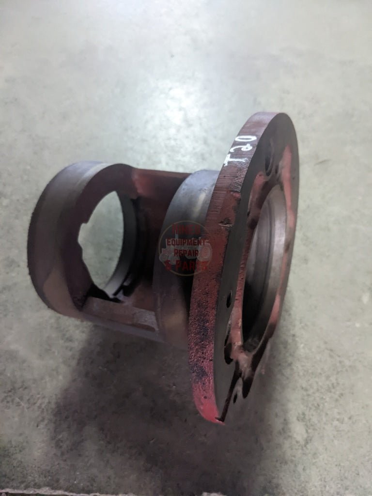 Bull Pinion Bearing Cage IH International 388096R1 USED - Hines Equipment Repair & Parts