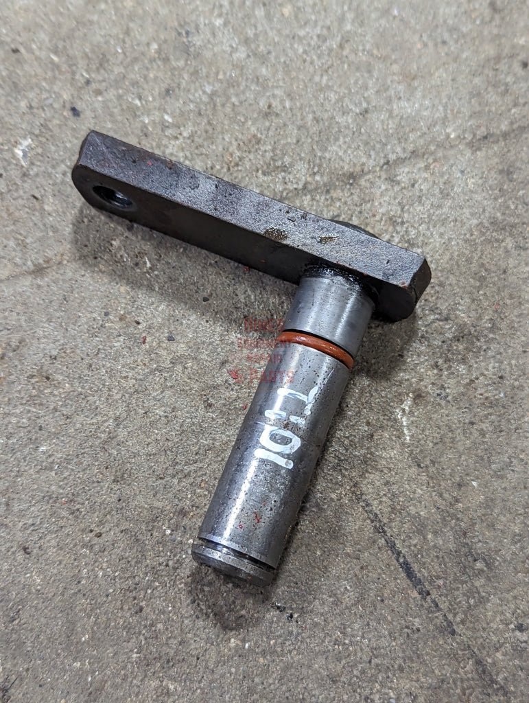 Cam Pivot Lever IH International 104269C1 USED - Hines Equipment Repair & Parts