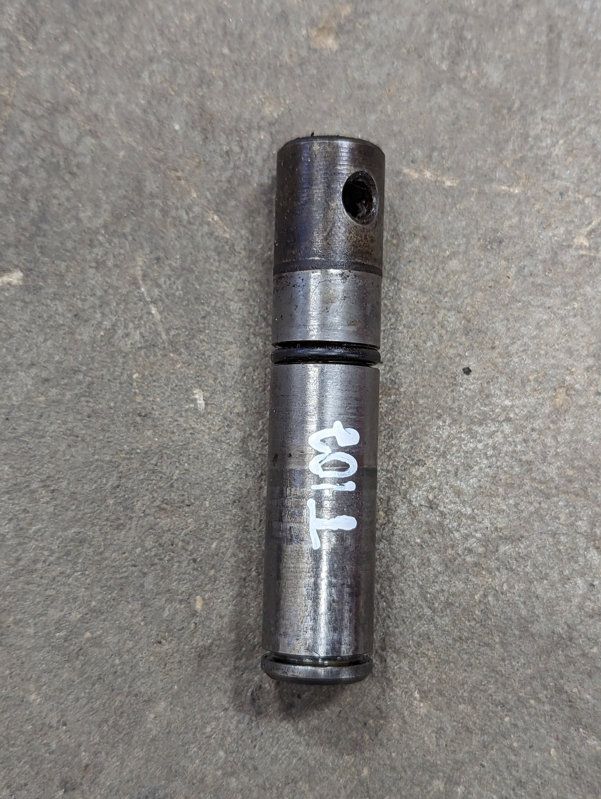 Cam Pivot Shaft IH International 380116R3 USED - Hines Equipment Repair & Parts