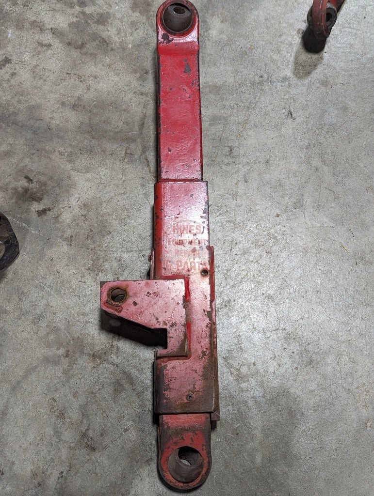 Cat 3 Right Lower Link Hitch Arm IH International 109084C91 398396R3 109080C91 USED - Hines Equipment Repair & Parts
