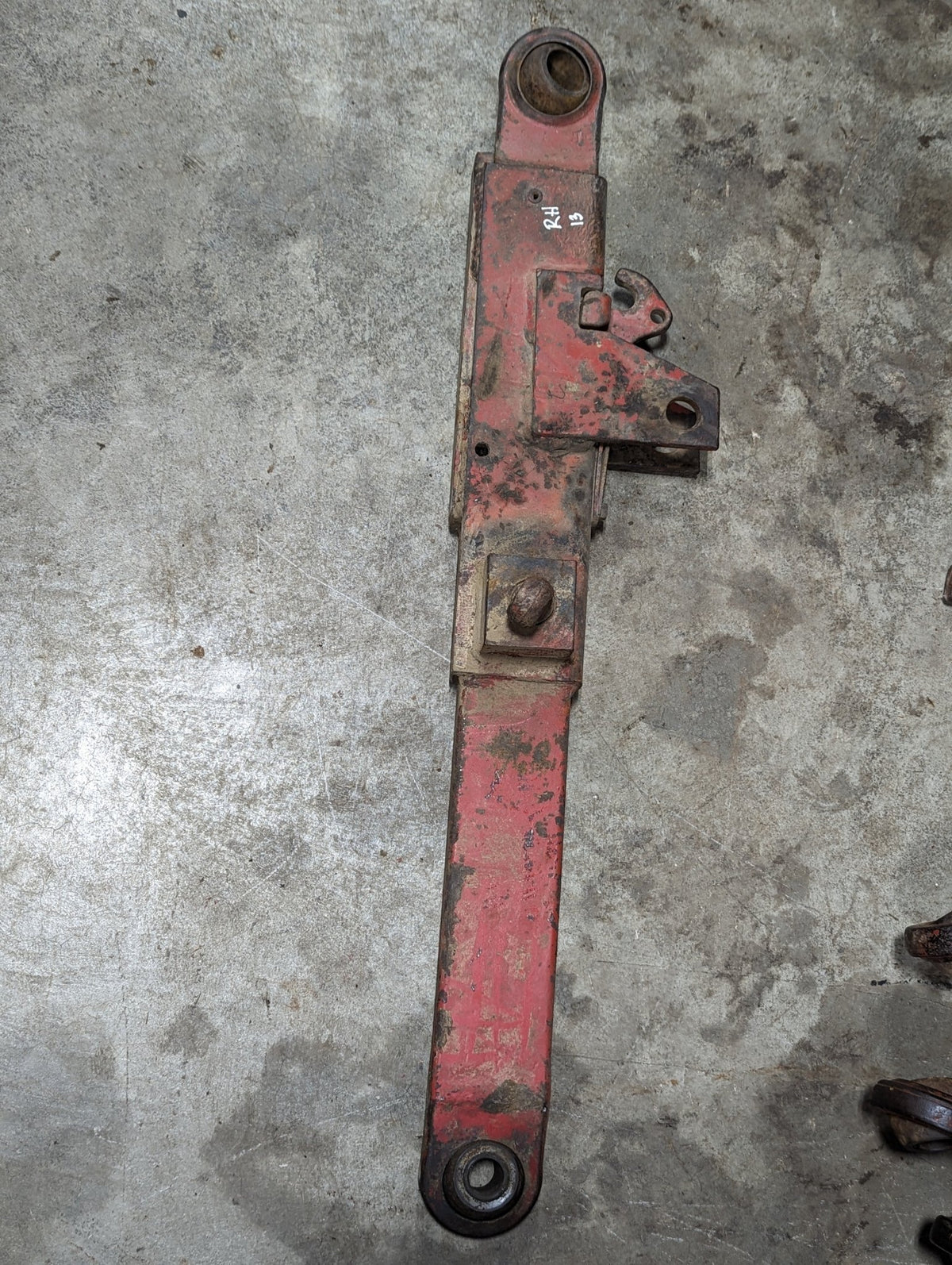 Cat 3 Right Lower Link Hitch Arm IH International 109084C91 398396R3 109080C91 USED - Hines Equipment Repair & Parts