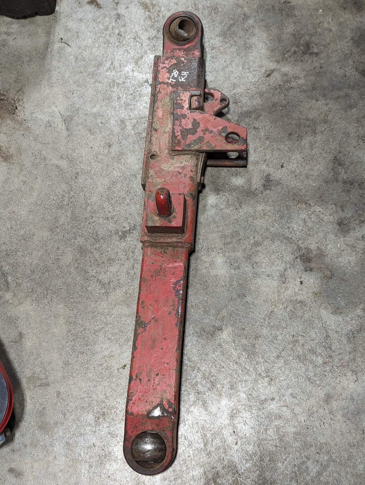 Cat 3 Right Lower Link Hitch Arm IH International 109084C91 398396R3 109080C91 USED - Hines Equipment Repair & Parts