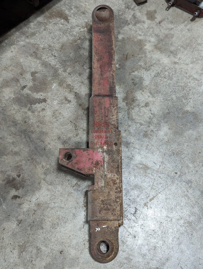 Cat 3 Right Lower Link Hitch Arm IH International 109084C91 398396R3 109080C91 USED - Hines Equipment Repair & Parts