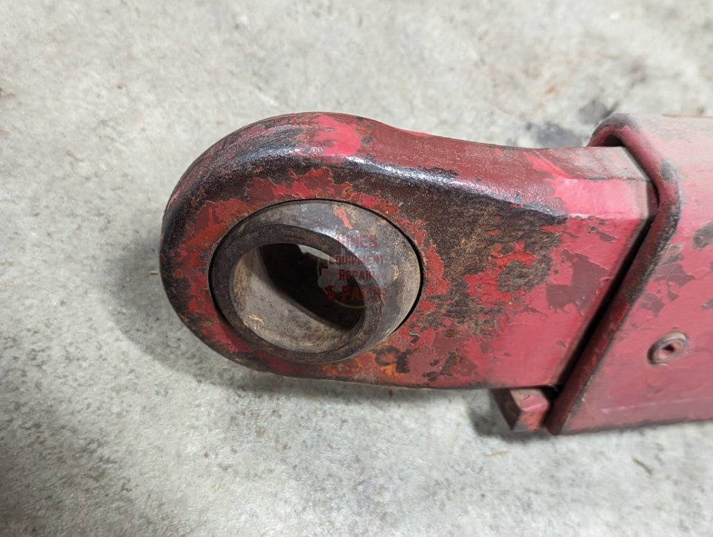 Cat 3 Right Lower Link Hitch Arm IH International 109084C91 398396R3 109080C91 USED - Hines Equipment Repair & Parts