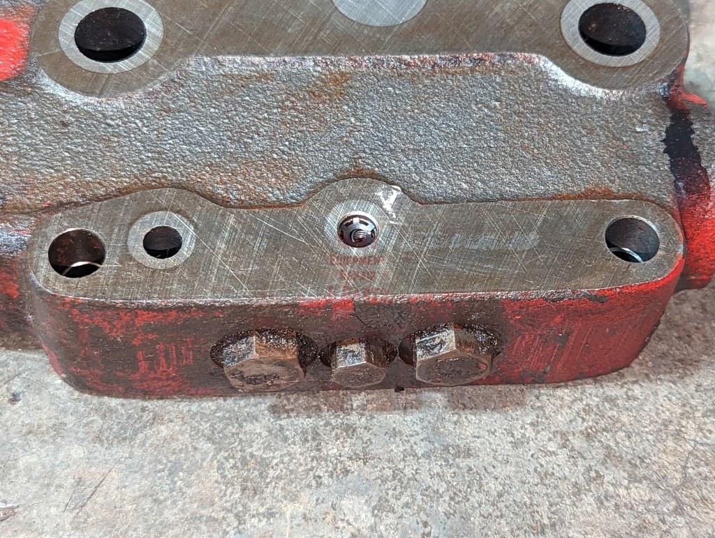 Closed Center Motor Control Remote Auxiliary Valve IH International 123032C94 USED - Hines Equipment Repair & Parts