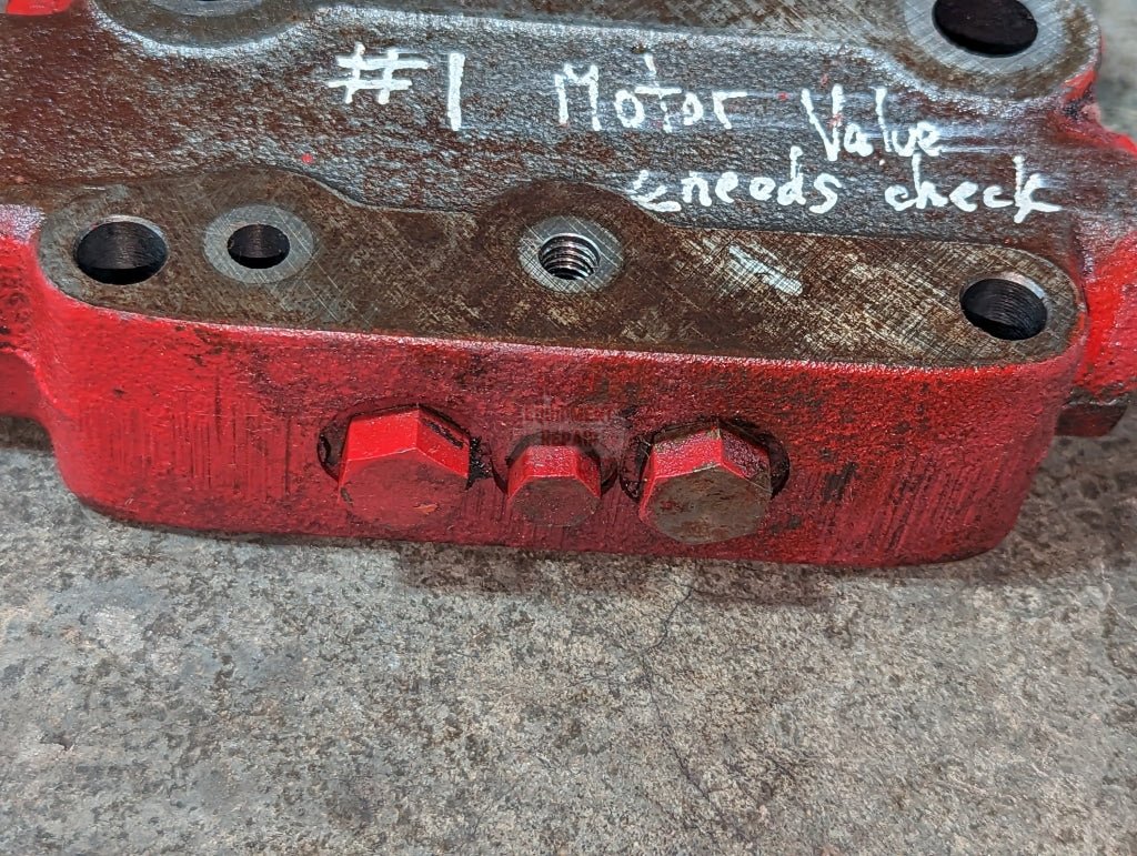 Closed Center Motor Control Remote Auxiliary Valve IH International 123032C94 USED - Hines Equipment Repair & Parts