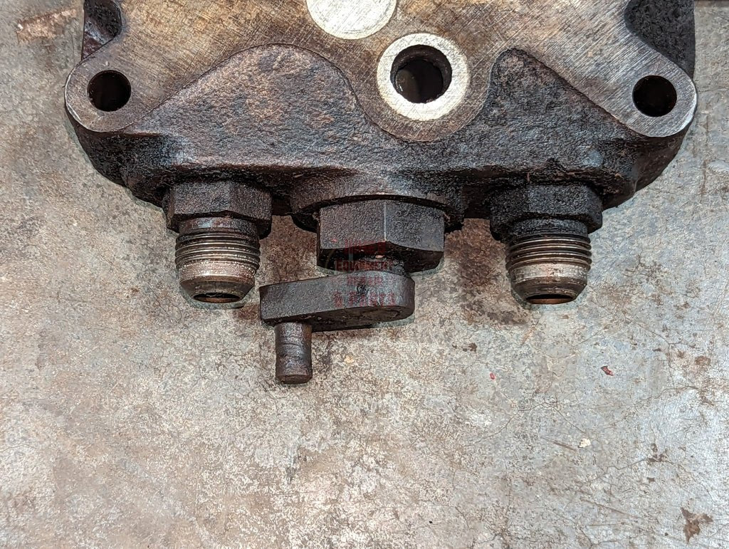 Closed Center Motor Control Remote Auxiliary Valve IH International 123032C94 USED - Hines Equipment Repair & Parts