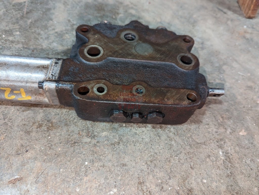 Closed Center Motor Control Remote Auxiliary Valve IH International 123032C94 USED - Hines Equipment Repair & Parts