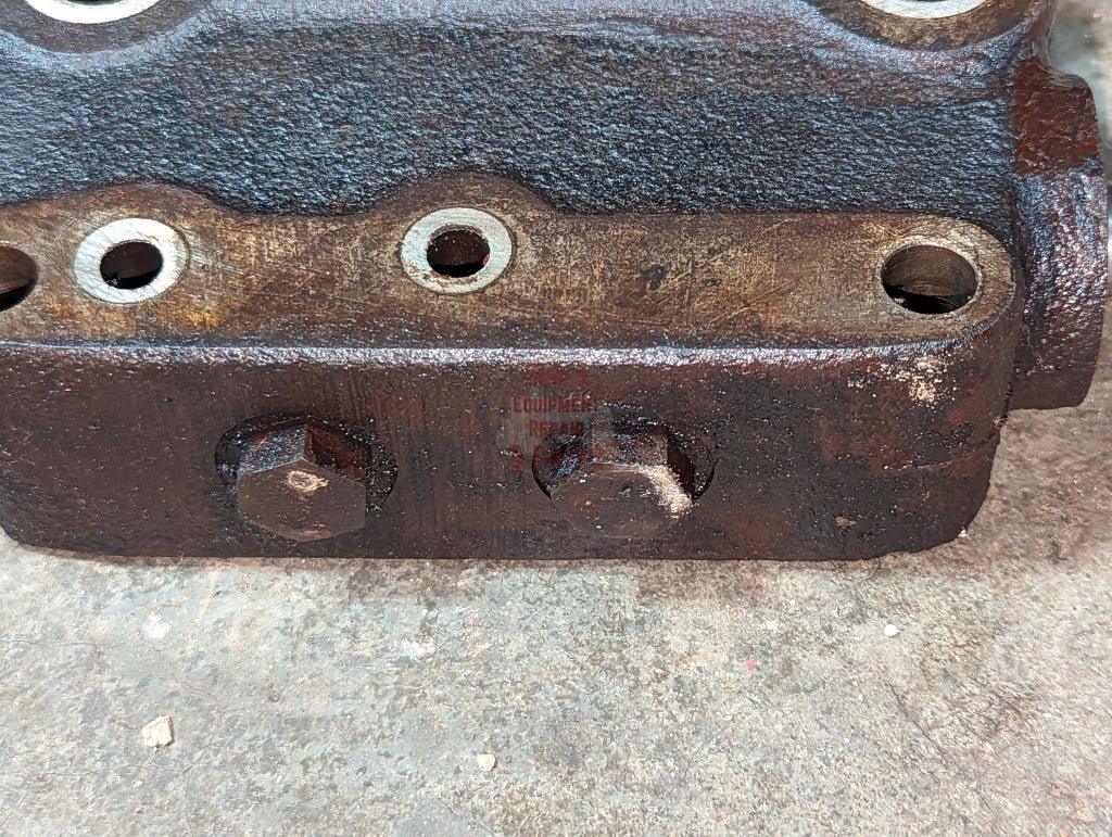 Closed Center Remote Auxiliary Valve IH International 113888C93 USED - Hines Equipment Repair & Parts