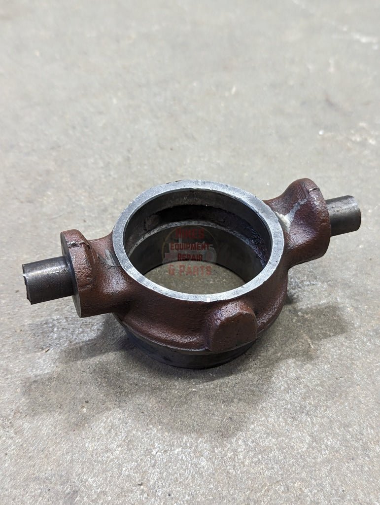 Clutch Bearing Carrier IH International 380109R1 USED - Hines Equipment Repair & Parts