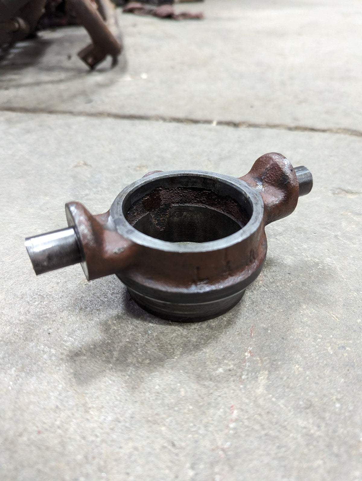 Clutch Bearing Carrier IH International 380109R1 USED - Hines Equipment Repair & Parts