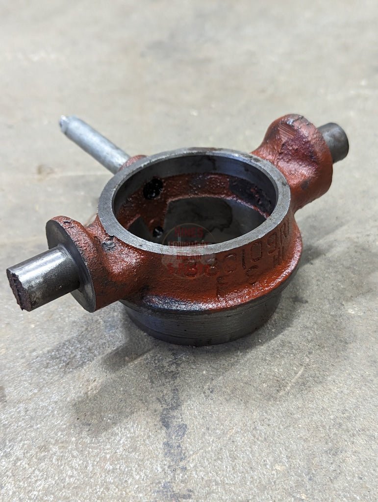 Clutch Bearing Carrier IH International 380109R1 USED - Hines Equipment Repair & Parts