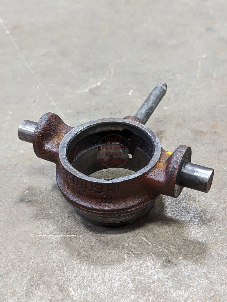 Clutch Bearing Carrier IH International 380109R1 USED - Hines Equipment Repair & Parts