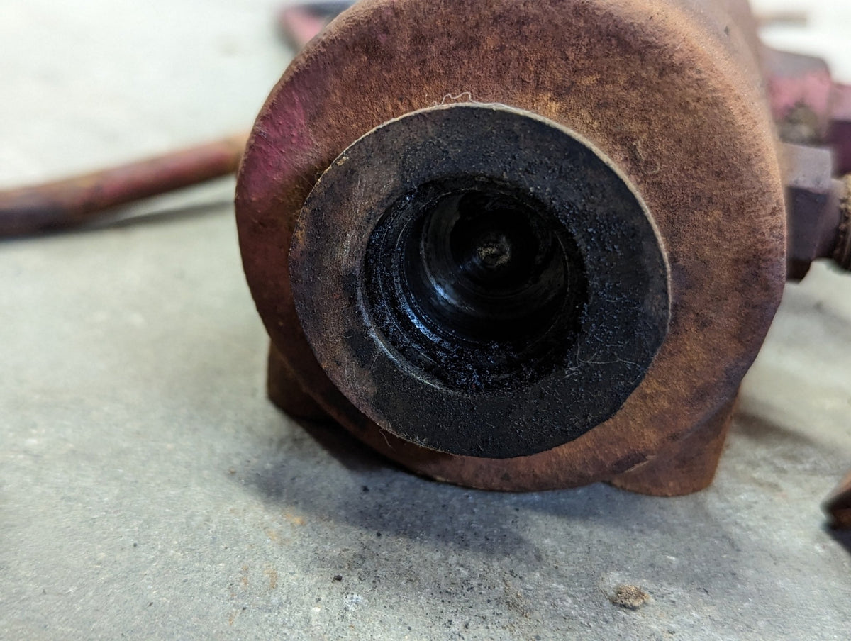 Clutch Booster Assembly IH International 57107C1 USED - Hines Equipment Repair & Parts