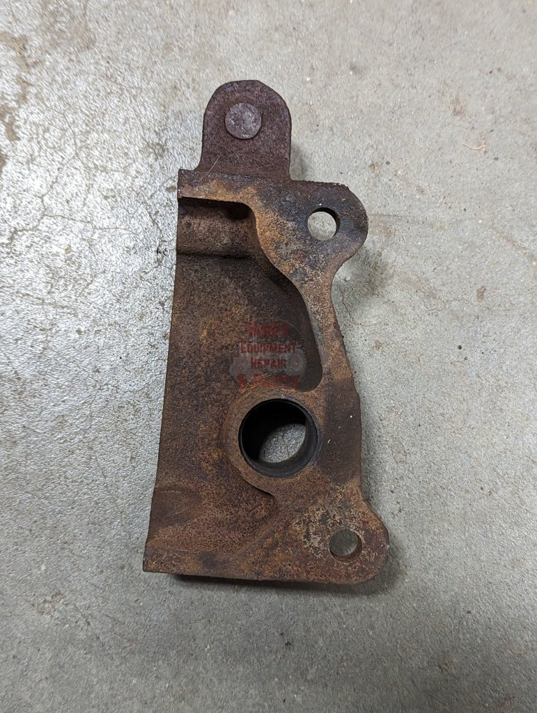 Clutch Control Pivot Support IH International 104516C1 USED - Hines Equipment Repair & Parts