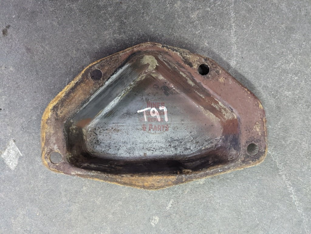 Clutch Cover Cap Ih International 364720R1 Used Frame