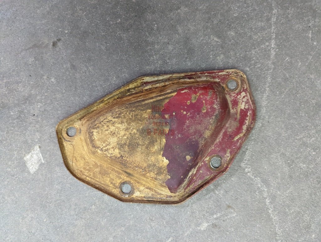 Clutch Cover Cap Ih International 364720R1 Used Frame