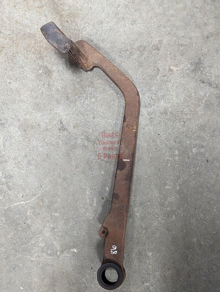 Clutch Pedal Ih International 104039C2 Used 1 Controls