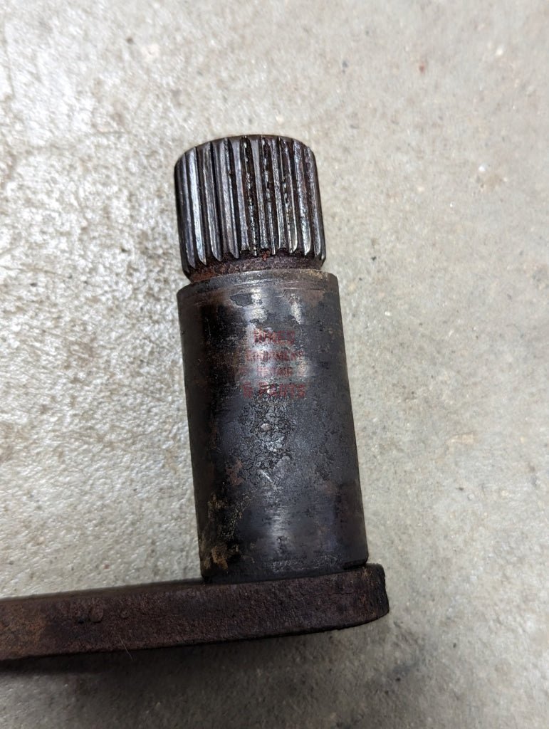 Clutch Pedal Lever Arm IH International 104040C1 USED - Hines Equipment Repair & Parts