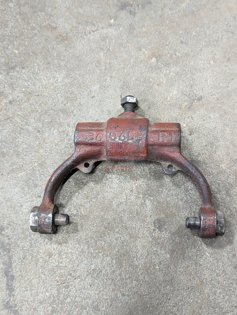 Clutch Release Fork Ih International 360653R2 Used