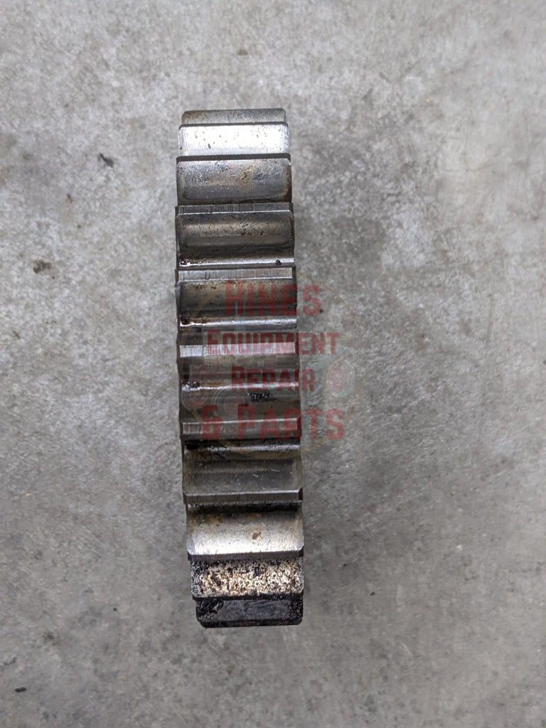 Constant Mesh Gear IH International 528670R1 USED - Hines Equipment Repair & Parts