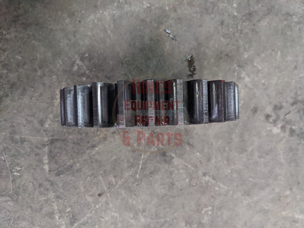 Constant Mesh Gear IH International 528670R1 USED - Hines Equipment Repair & Parts