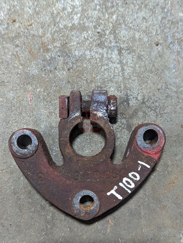 Control Shaft Bearing Support IH International 532401R2 USED - Hines Equipment Repair & Parts