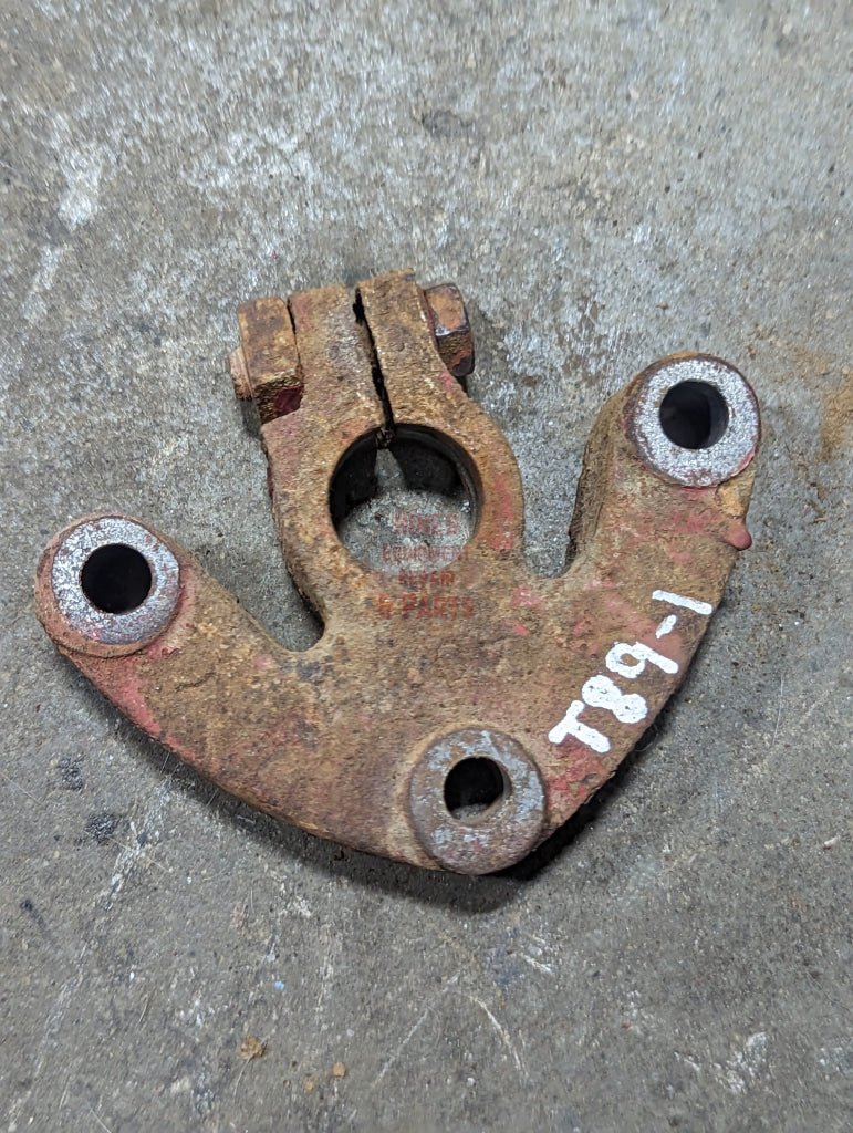 Control Shaft Bearing Support IH International 532401R2 USED - Hines Equipment Repair & Parts