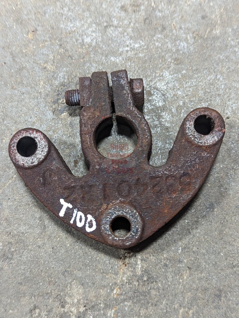 Control Shaft Bearing Support IH International 532401R2 USED - Hines Equipment Repair & Parts