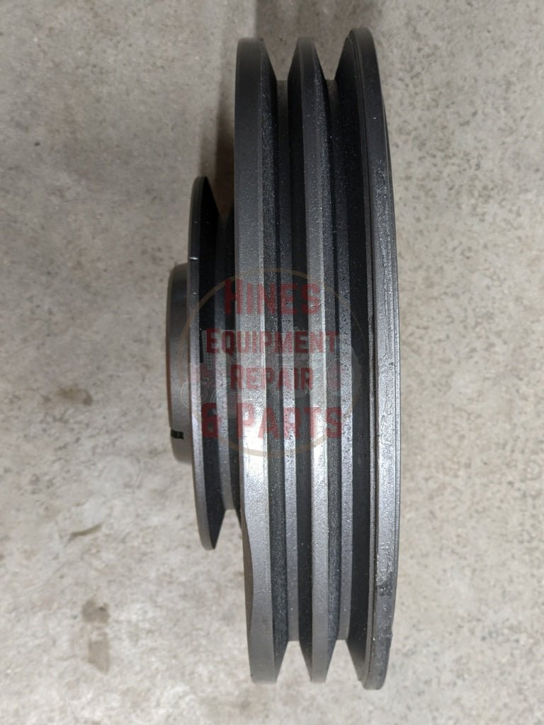 Crankshaft Pulley IH International 3132270R95 NEW - Hines Equipment Repair & Parts